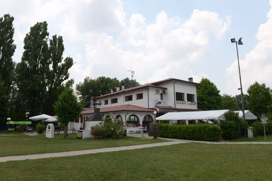 900900_0_4868777_108840 Trattoria zia Allari - la struttura